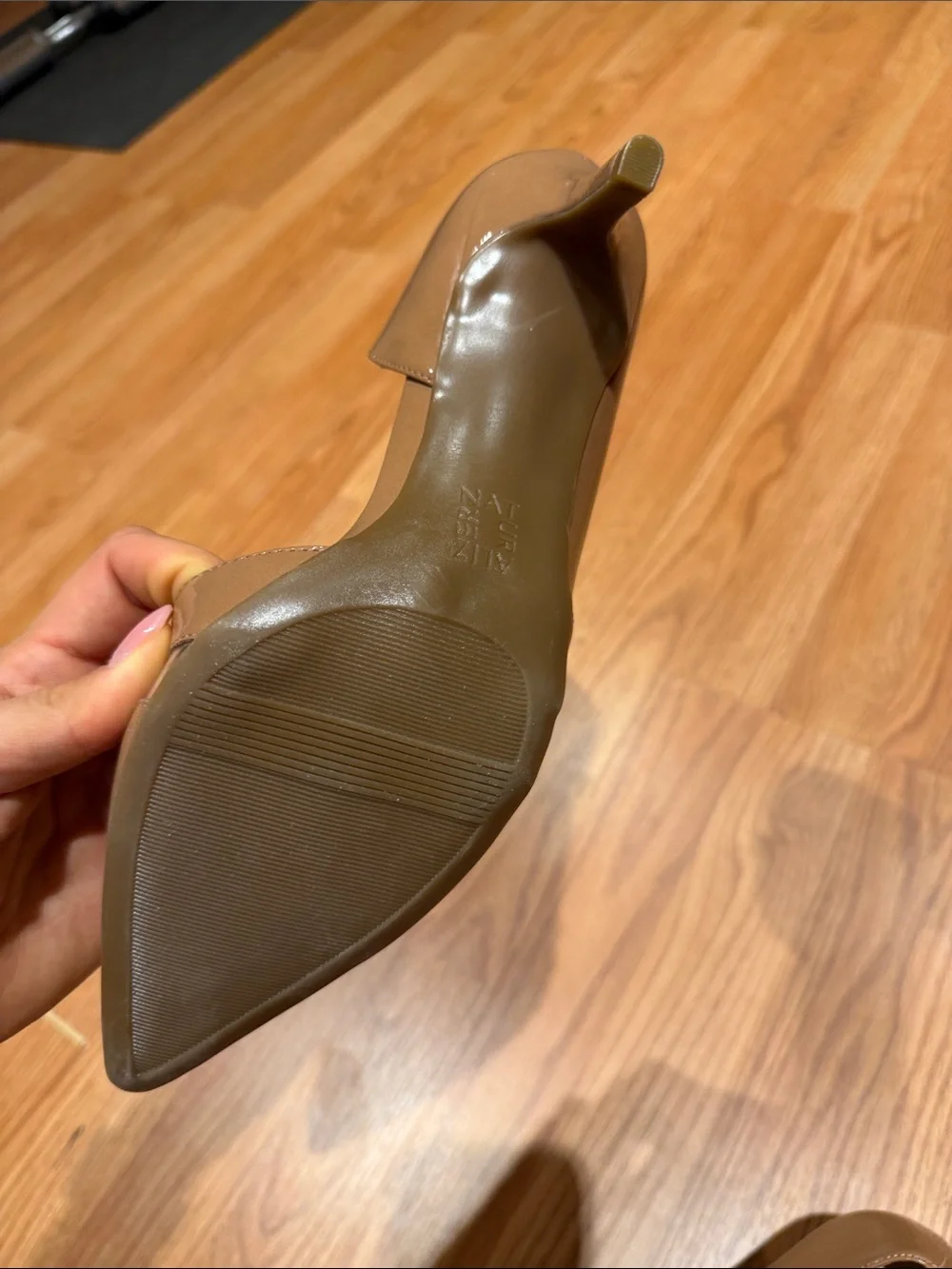 Naturalizer taupe patent leather pointed-toe pumps